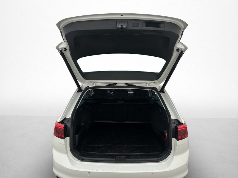 Volkswagen Passat bild 9