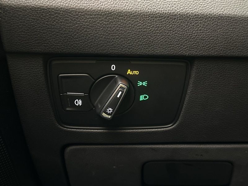 Volkswagen Passat bild 26