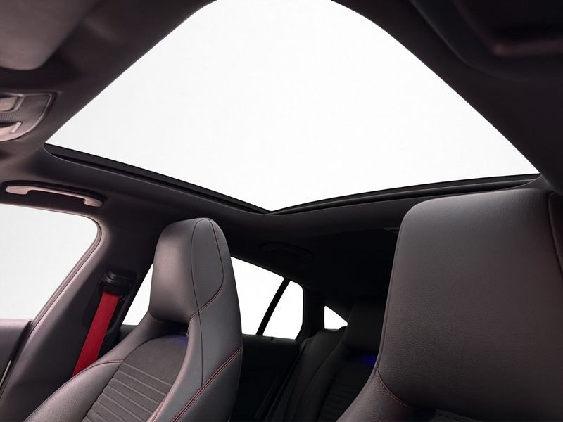 Mercedes CLA250 bild 12