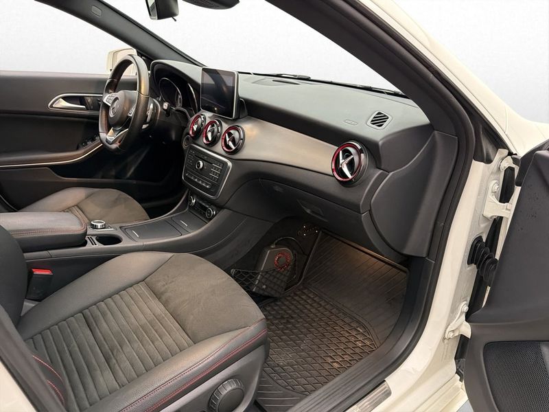 Mercedes CLA250 bild 33