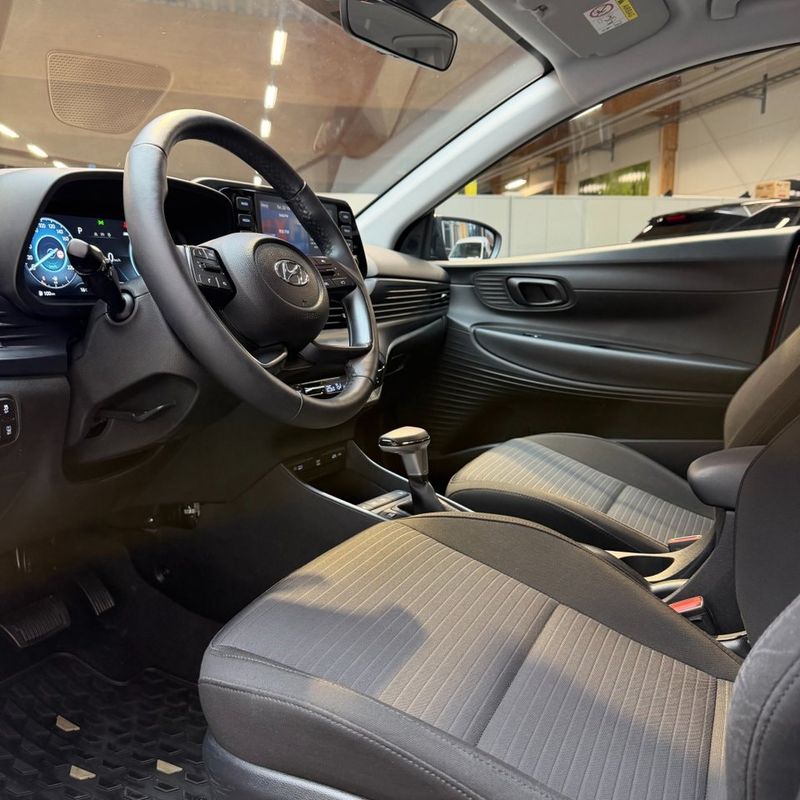 Hyundai i20 bild 8