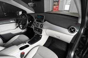 Mercedes B180 bild 8