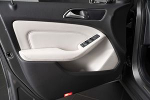 Mercedes B180 bild 20