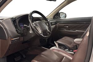 Mitsubishi Outlander bild 13