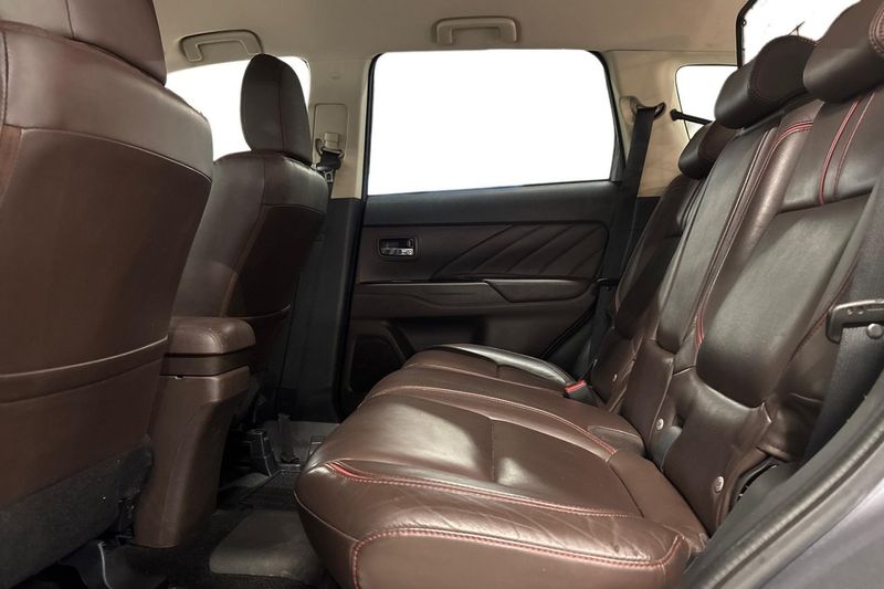 Mitsubishi Outlander bild 14