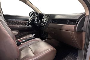 Mitsubishi Outlander bild 15