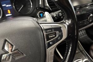 Mitsubishi Outlander bild 18