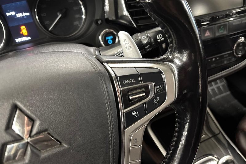 Mitsubishi Outlander bild 18