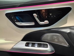 Mercedes E300 bild 10