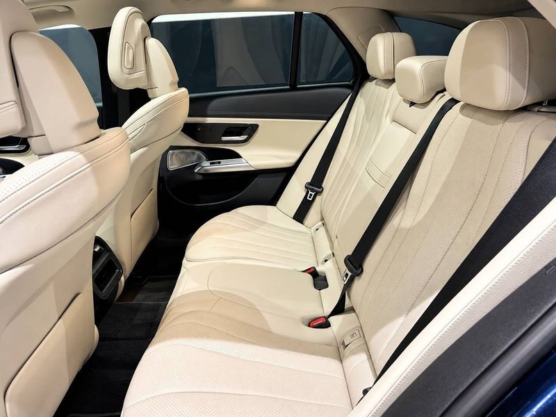 Mercedes E300 bild 12