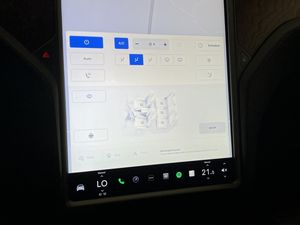 Tesla Model X bild 21