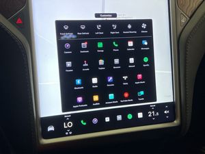 Tesla Model X bild 20
