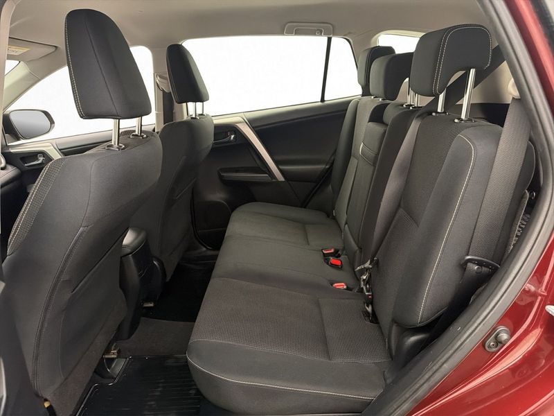 Toyota RAV4 bild 26