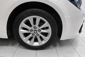 Toyota Corolla bild 5