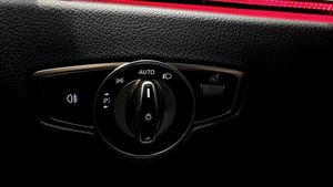 Mercedes E220 bild 23