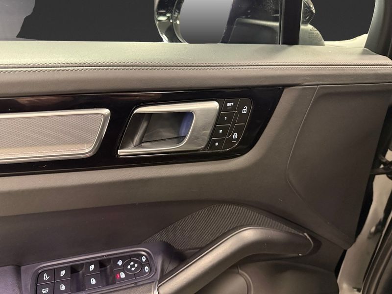 Porsche Cayenne bild 9
