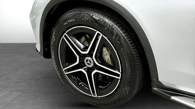 Mercedes GLC220 bild 9