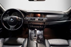 BMW 520 bild 9