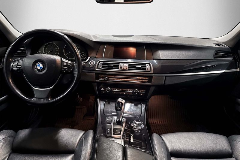 BMW 520 bild 9