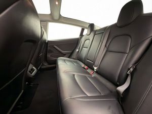 Tesla Model 3 bild 13
