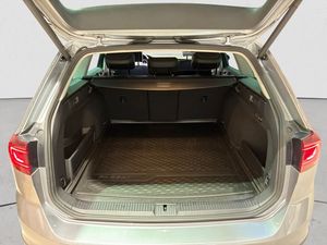 Volkswagen Passat bild 13