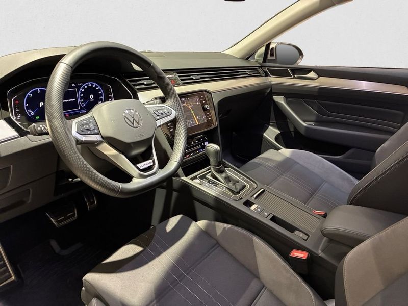 Volkswagen Passat bild 7