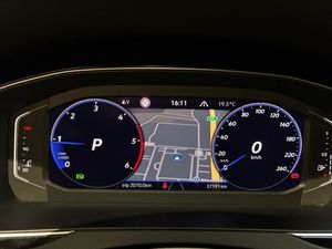 Volkswagen Passat bild 9