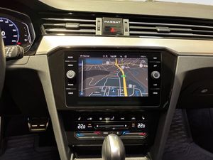 Volkswagen Passat bild 10