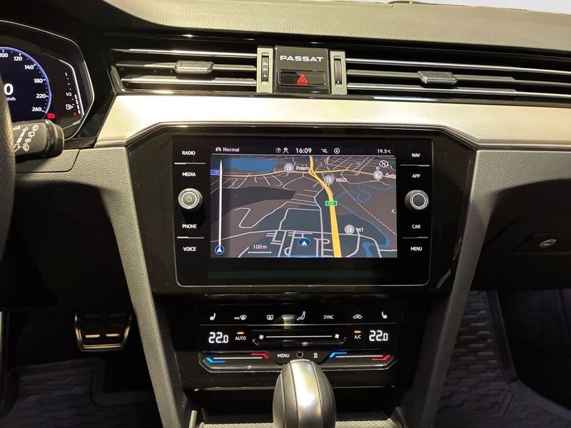 Volkswagen Passat bild 10