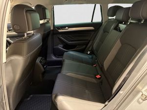 Volkswagen Passat bild 11