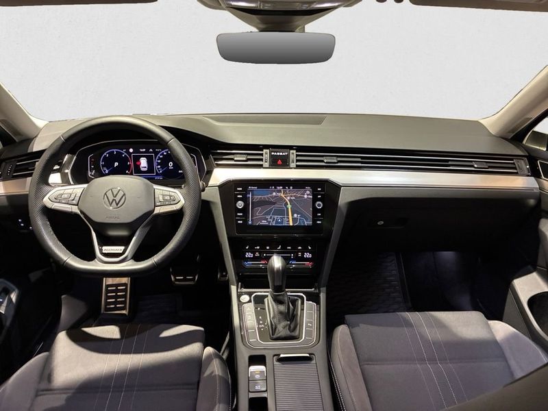 Volkswagen Passat bild 8