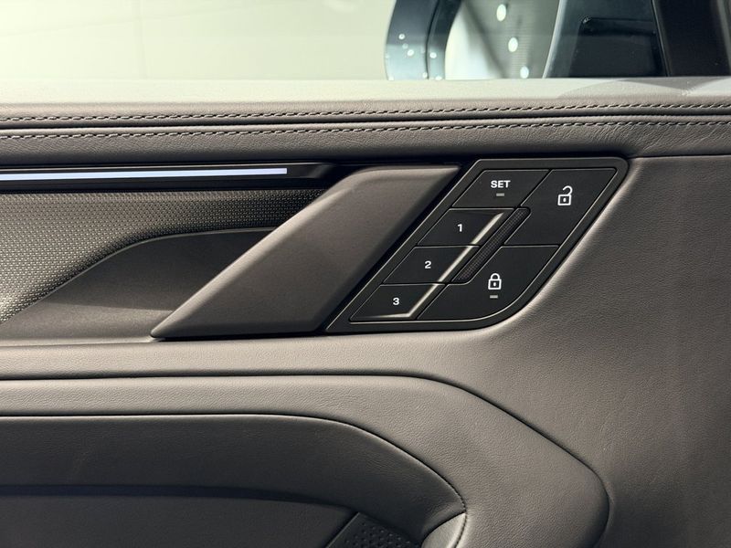 Porsche Cayenne bild 13
