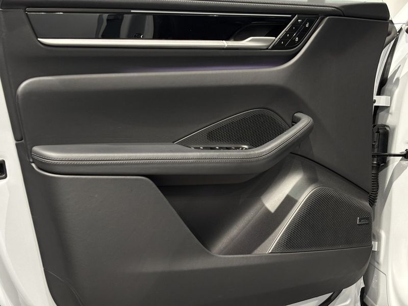 Porsche Macan bild 12