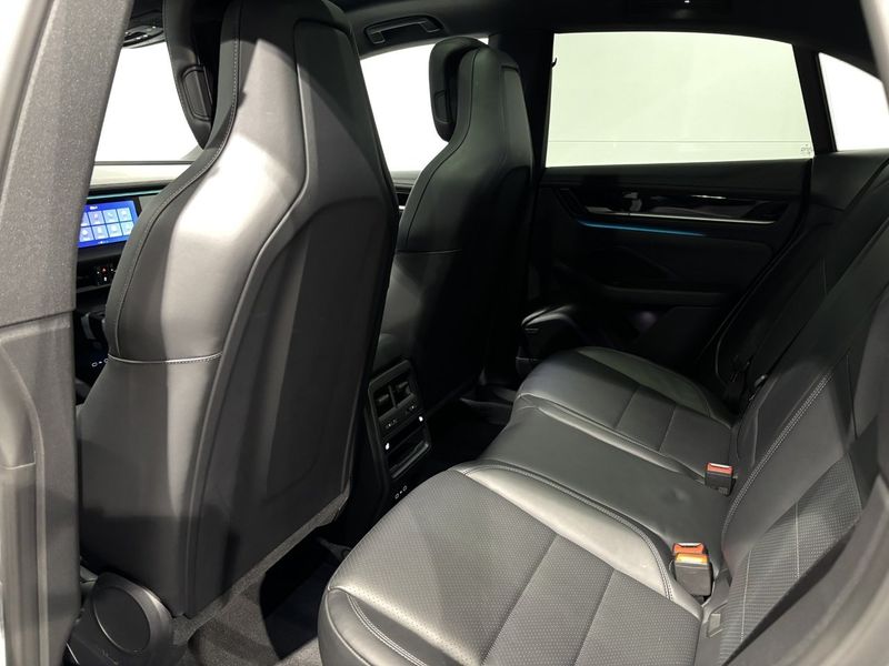 Porsche Macan bild 28