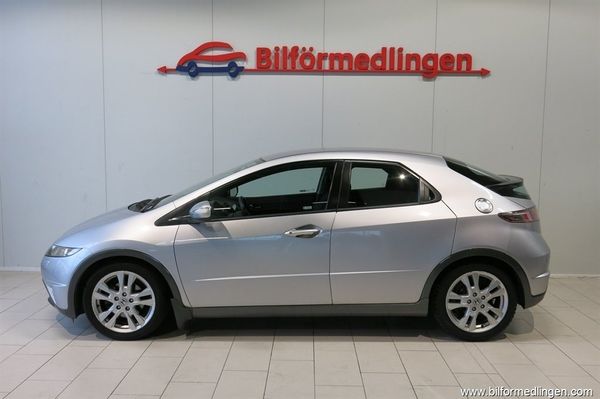 Honda Civic 1.8 i-VTEC 140hk - 2010