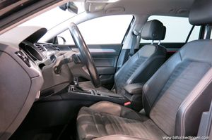 Volkswagen Passat bild 10