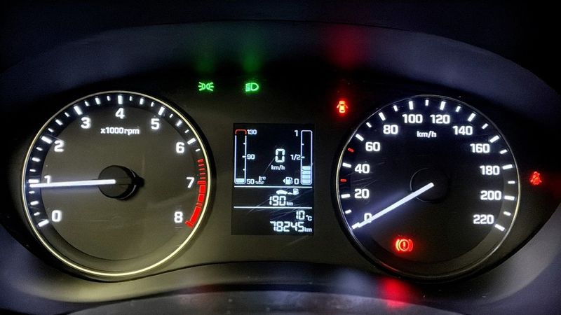 Hyundai i20 bild 8