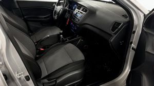 Hyundai i20 bild 3