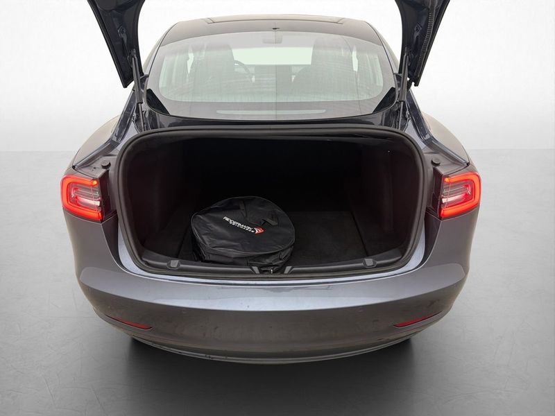 Tesla Model 3 bild 26