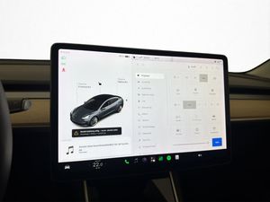 Tesla Model 3 bild 18