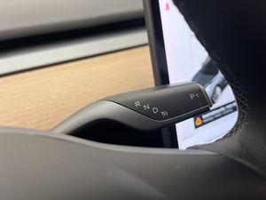 Tesla Model 3 bild 34