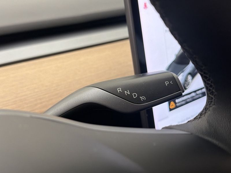 Tesla Model 3 bild 34
