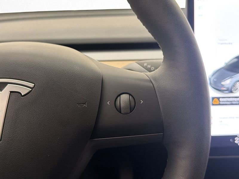 Tesla Model 3 bild 14