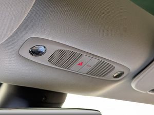 Tesla Model 3 bild 35