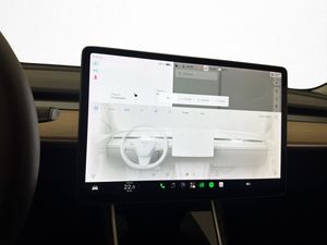 Tesla Model 3 bild 23