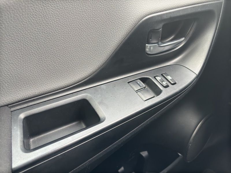 Toyota Yaris bild 18