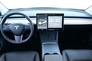 Tesla Model 3 bild 6