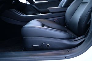 Tesla Model 3 bild 11