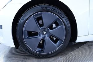Tesla Model 3 bild 27