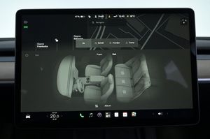 Tesla Model Y bild 18